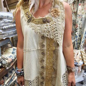 A Rare Bird Crochet Vintage Button Cami